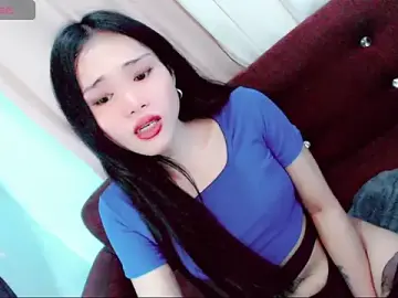 Stripchat Free Porn Cam of Amomentoflust99