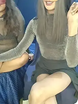 Stripchat Live Porn of SEXYY_TRANSY_WITH_GIRL