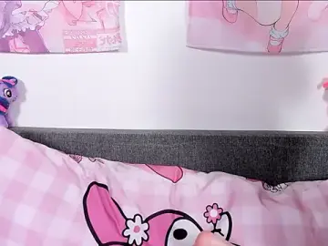 Stripchat Live Sex Cam of ophelia_amber