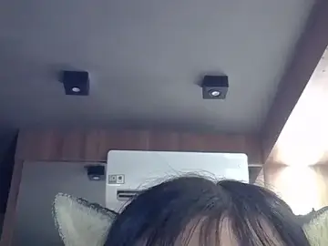 Stripchat Best live sex cam show of SkinnyKitten