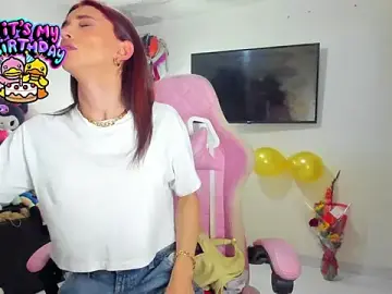 Stripchat Live Sex Cam of Lawrncesofiets