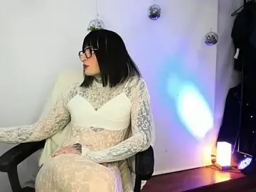 Stripchat Free Porn Cam of ShiiraVelkor
