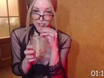 Stripchat Nude Webcam of AlinaReen