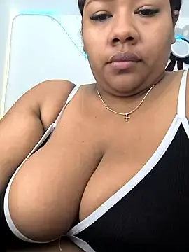 Stripchat Adult Webcams of paola091