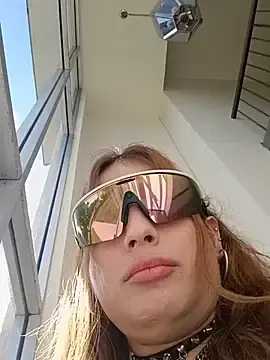 Stripchat Watch Live Sex Cams of UrHellBri-L