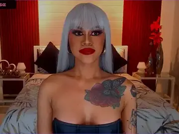 Stripchat Live Sex Cam of StellaStrong30