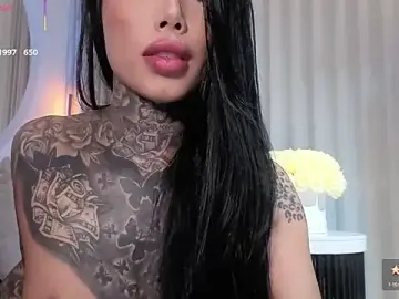 Stripchat Sex Cam of belllbonniie