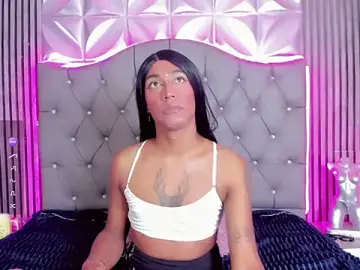 Stripchat Live Sex Cam of Lucia-sex