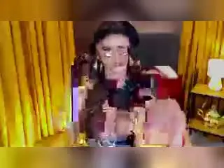 Xlovecam Nude Webcam of MidnightDolly