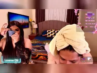 Xlovecam Live Sex of InsatiableQueensX