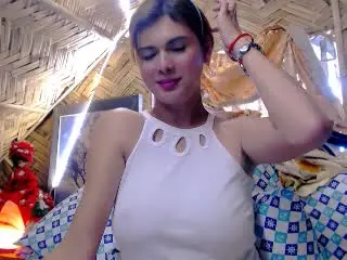 Xlovecam Live Sex of BeautyQueenTs