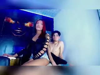 Xlovecam Adult Video Chat of LuxeCouple