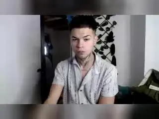 Xlovecam Nude Webcam of MarceloMilk