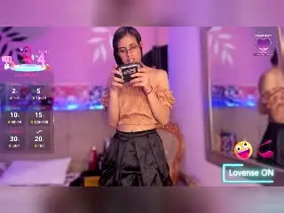 Xlovecam Adult Video Chat of EimyFlorian