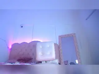 Xlovecam Private Sex Chat of SussanCrinners