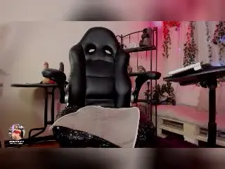 Xlovecam Adult Webcam of KarolElegance