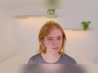 Xlovecam Free Live Porn of SeraphinneX