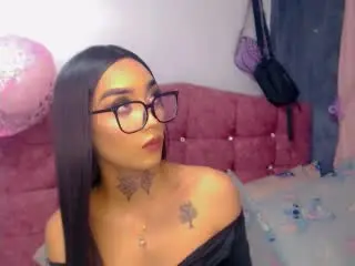 Xlovecam Adult Webcam of DariannaArtehortua