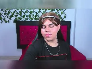 Xlovecam Sex Cam of CuteEvelynn