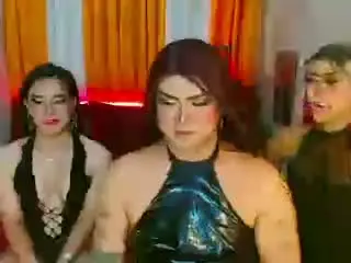 Xlovecam Live Sex of QueenOfShemale