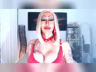 Xlovecam Nude Webcam of QueenOfMajestique