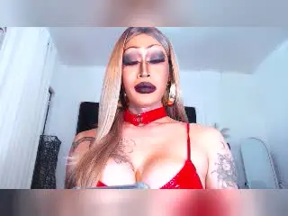 Xlovecam Free Live Porn of QueenOfMajestique