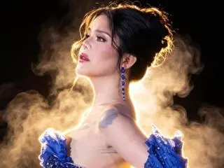 Xlovecam Watch Live Sex Cams of MajesticTrannyCock