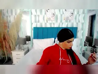 Xlovecam Adult Webcams of KendallSky